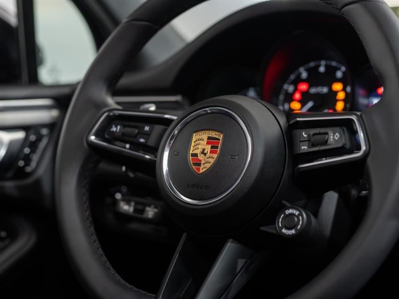 porsche Macan 2025 - 26