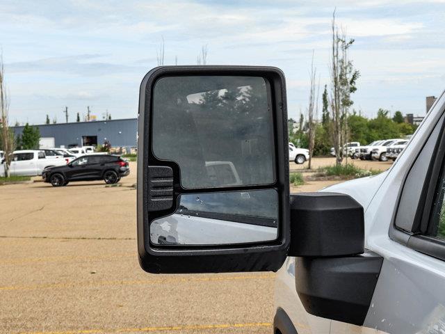 Chevrolet Silverado 3500HD 13