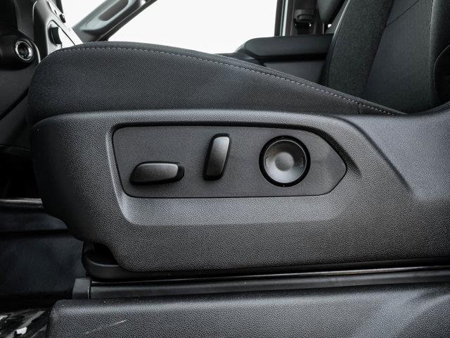 Chevrolet Silverado 3500HD 21