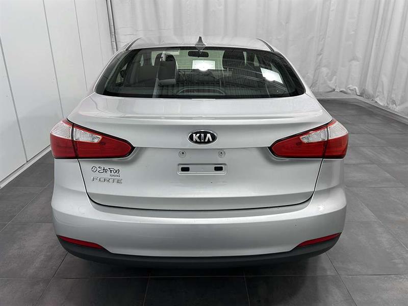 kia Forte 2015 - 6
