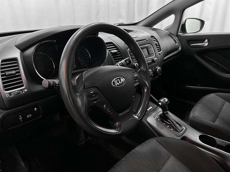 kia Forte 2015 - 10