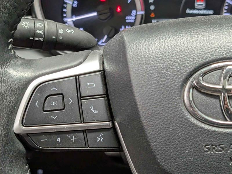 toyota Highlander 2023 - 16