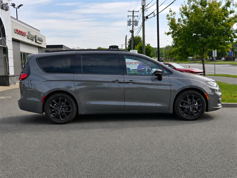 chrysler Pacifica 2025 - 5