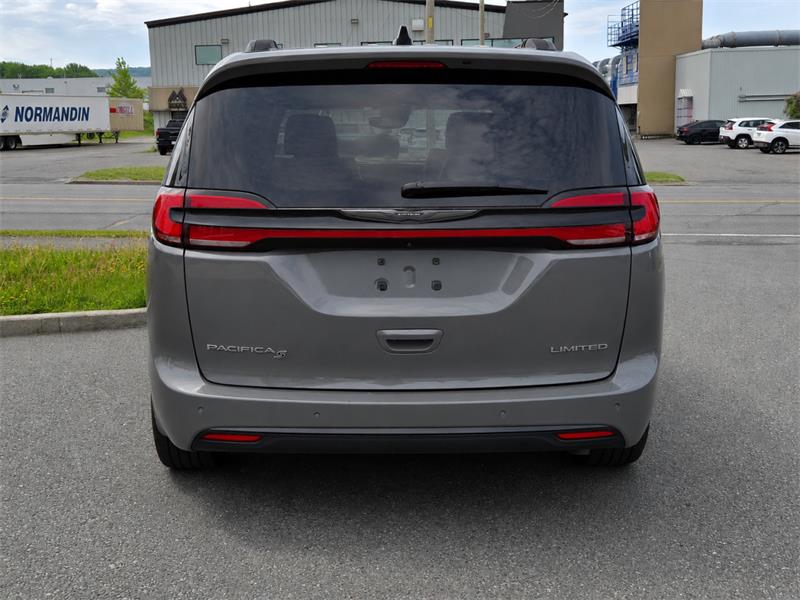 chrysler Pacifica 2025 - 11