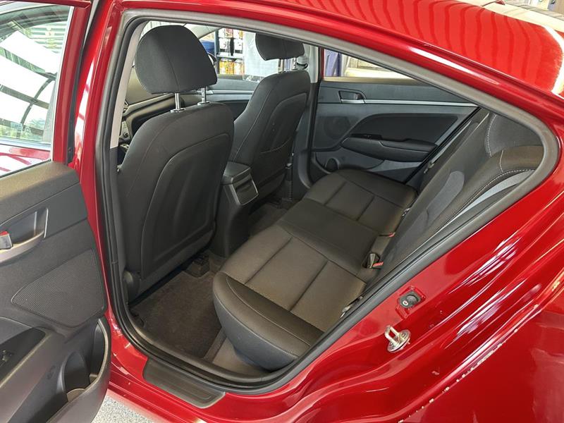 hyundai Elantra 2018 - 17