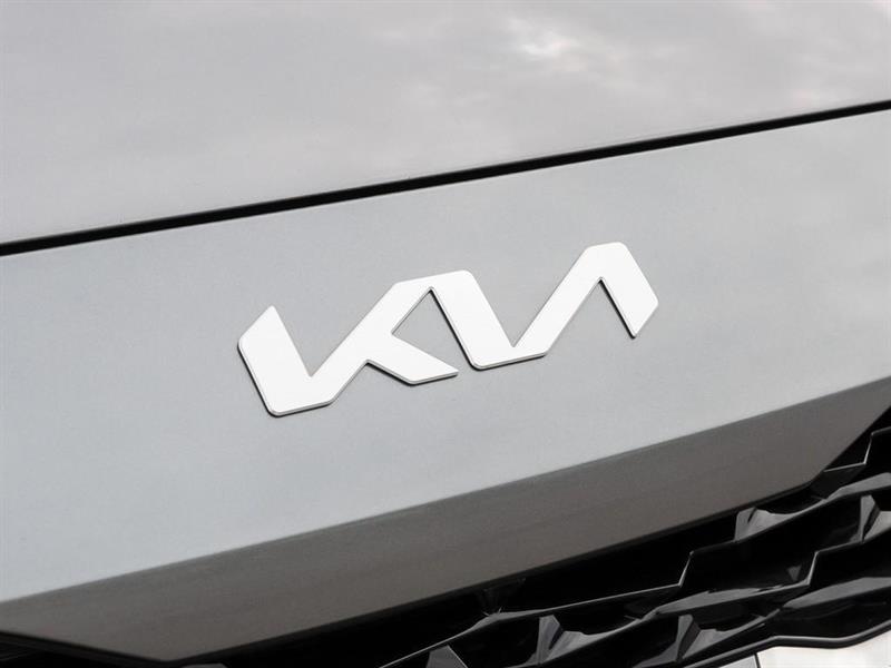 kia Forte 2022 - 9