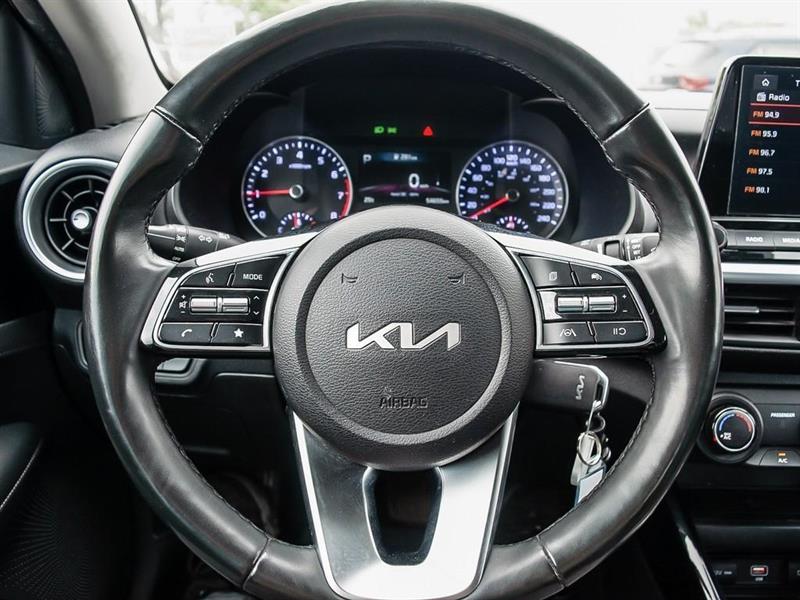 kia Forte 2022 - 14