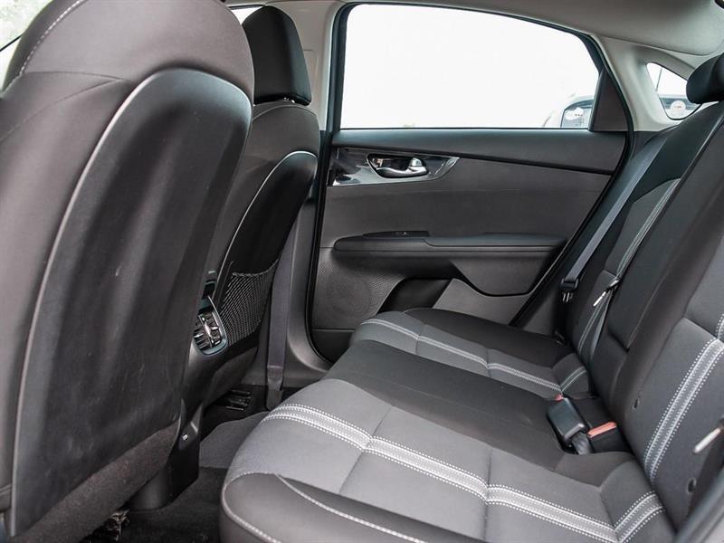kia Forte 2022 - 24