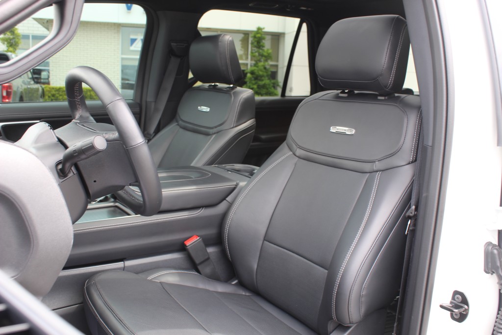 ford Expedition 2025 - 16