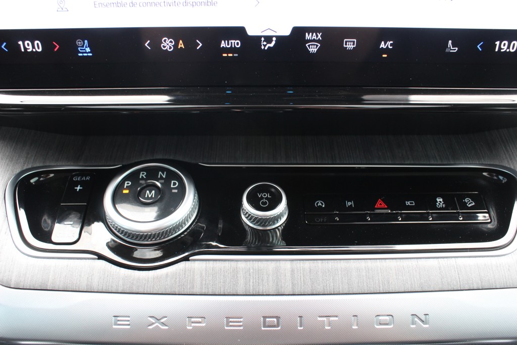 ford Expedition 2025 - 32