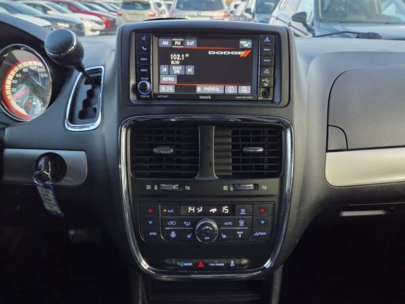 dodge Grand Caravan 2016 - 32