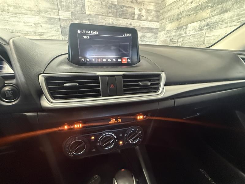 mazda Mazda3 2018 - 8