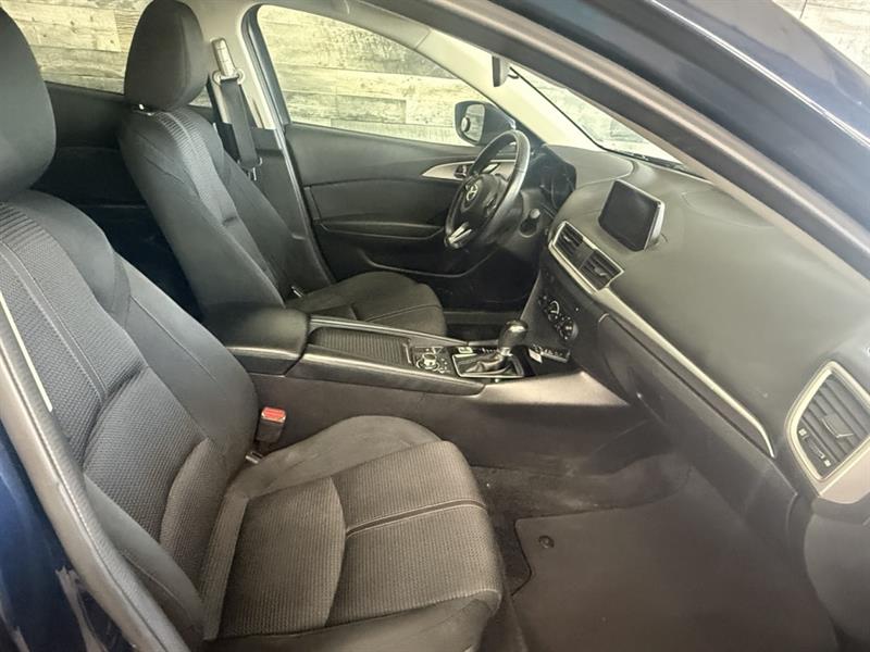 mazda Mazda3 2018 - 18