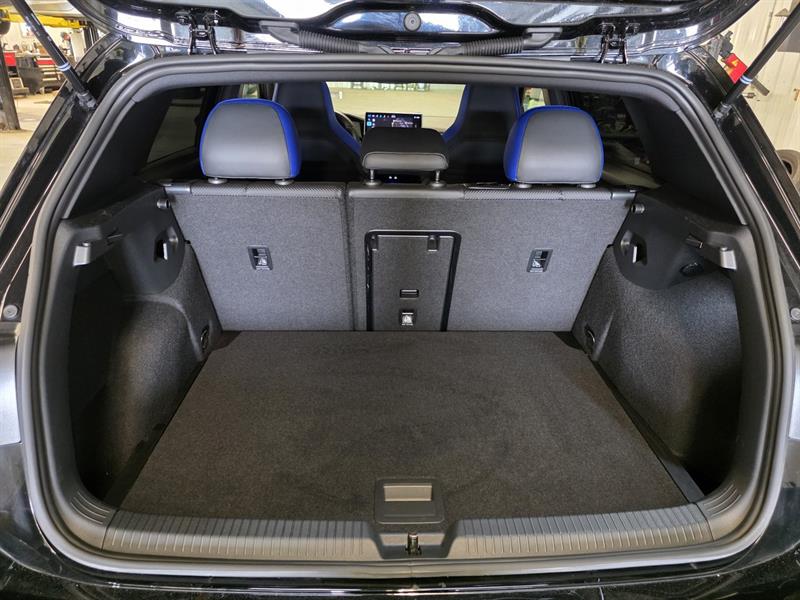 volkswagen Golf R 2025 - 31