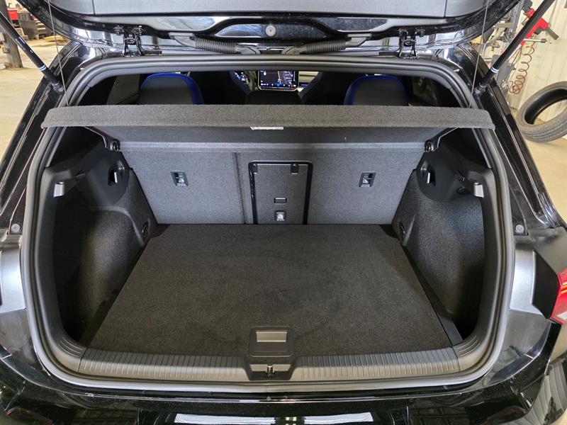 volkswagen Golf R 2025 - 32