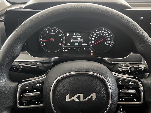 kia Sorento 2023 - 16