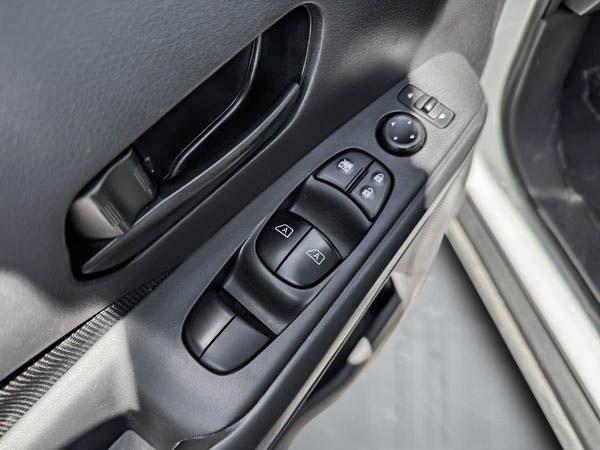 nissan Kicks 2023 - 10