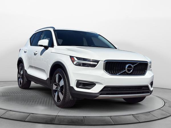 volvo XC40 2020