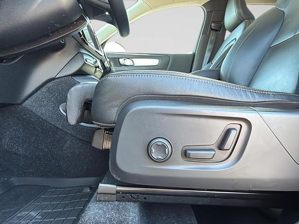 volvo XC40 2020 - 11