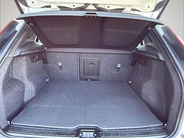 volvo XC40 2020 - 16