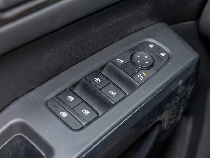 nissan Pathfinder 2023 - 24