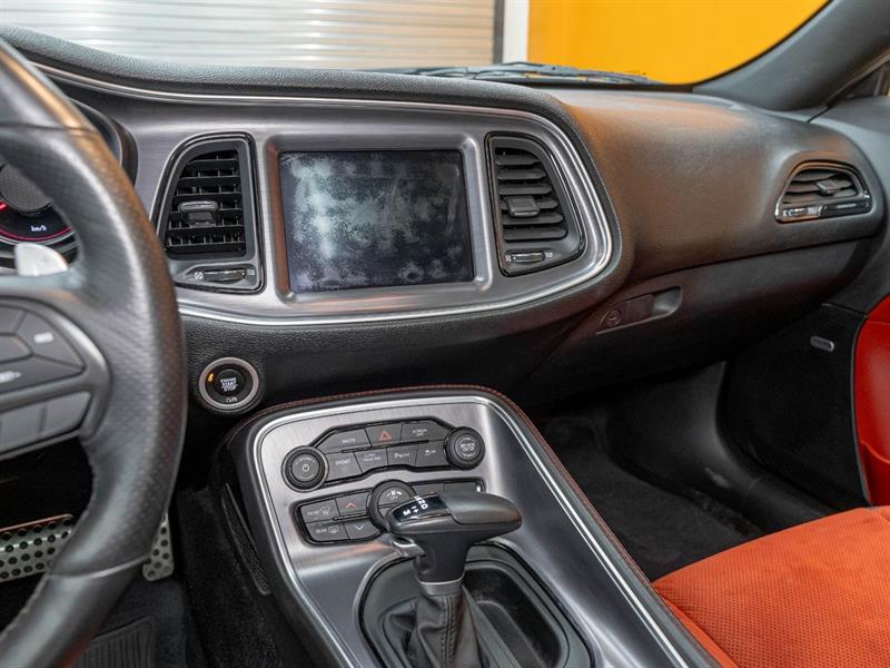 dodge Challenger 2017 - 21