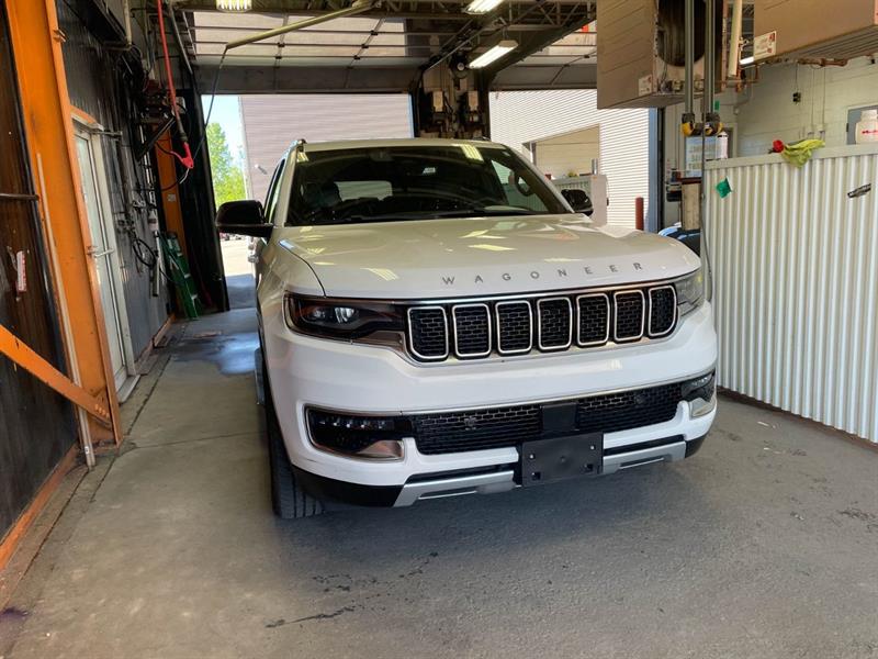 jeep Wagoneer 2023 - 10
