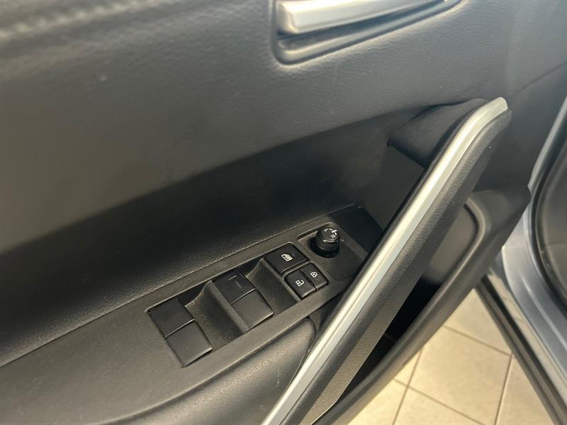 toyota Corolla Cross 2023 - 22