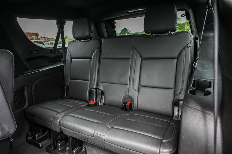chevrolet Suburban 2023 - 16