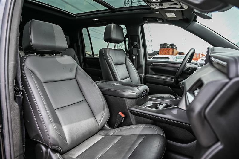 chevrolet Suburban 2023 - 36