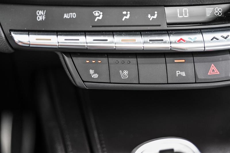 cadillac XT4 2020 - 25