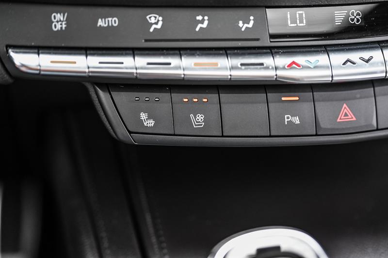 cadillac XT4 2020 - 26