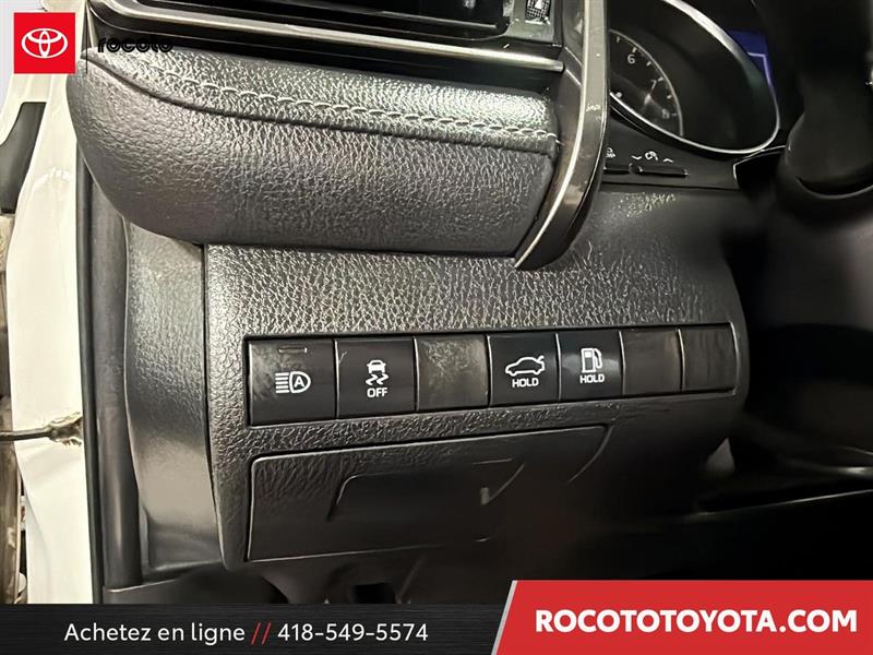 toyota Camry 2020 - 11