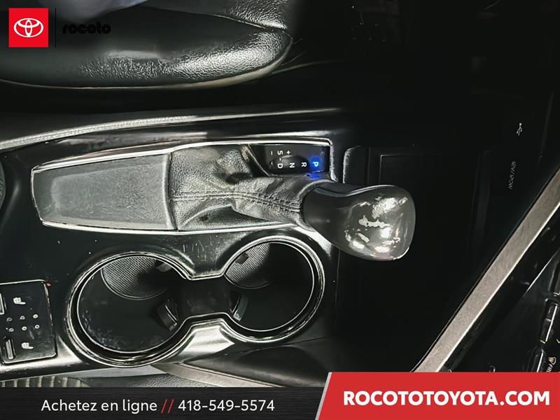 toyota Camry 2020 - 18