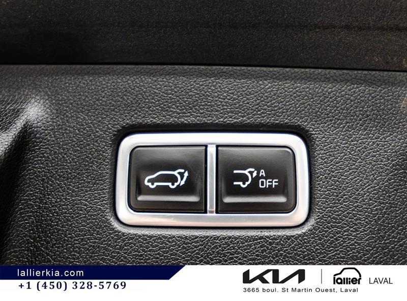 2025 Kia Sorento - Image 16