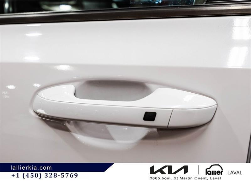 2021 Kia Sorento - Image 11