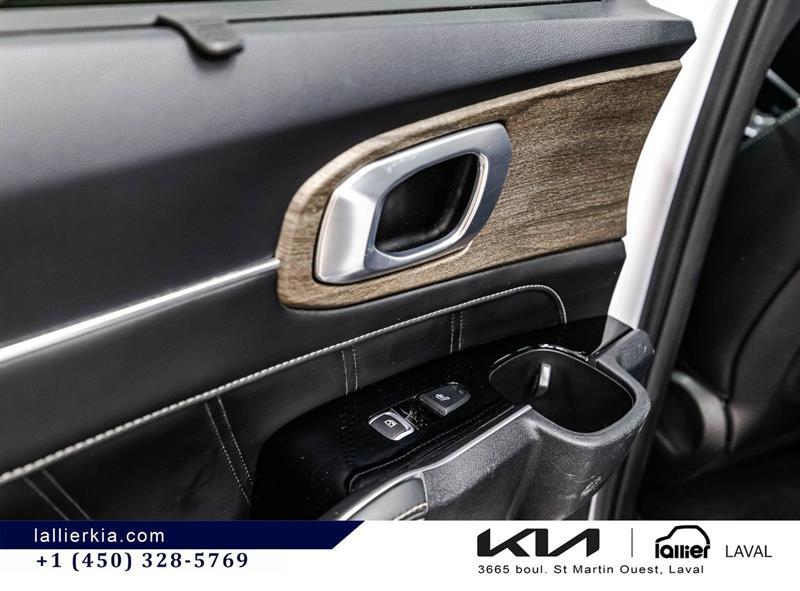 2021 Kia Sorento - Image 13