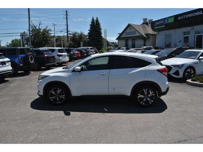 2017 Honda HR-V - Image 2