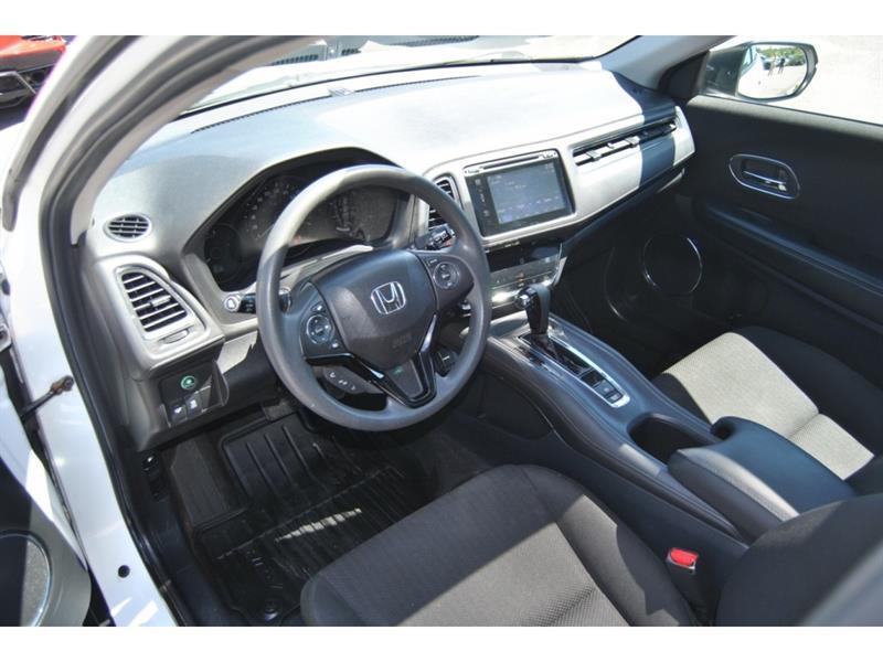 2017 Honda HR-V - Image 13