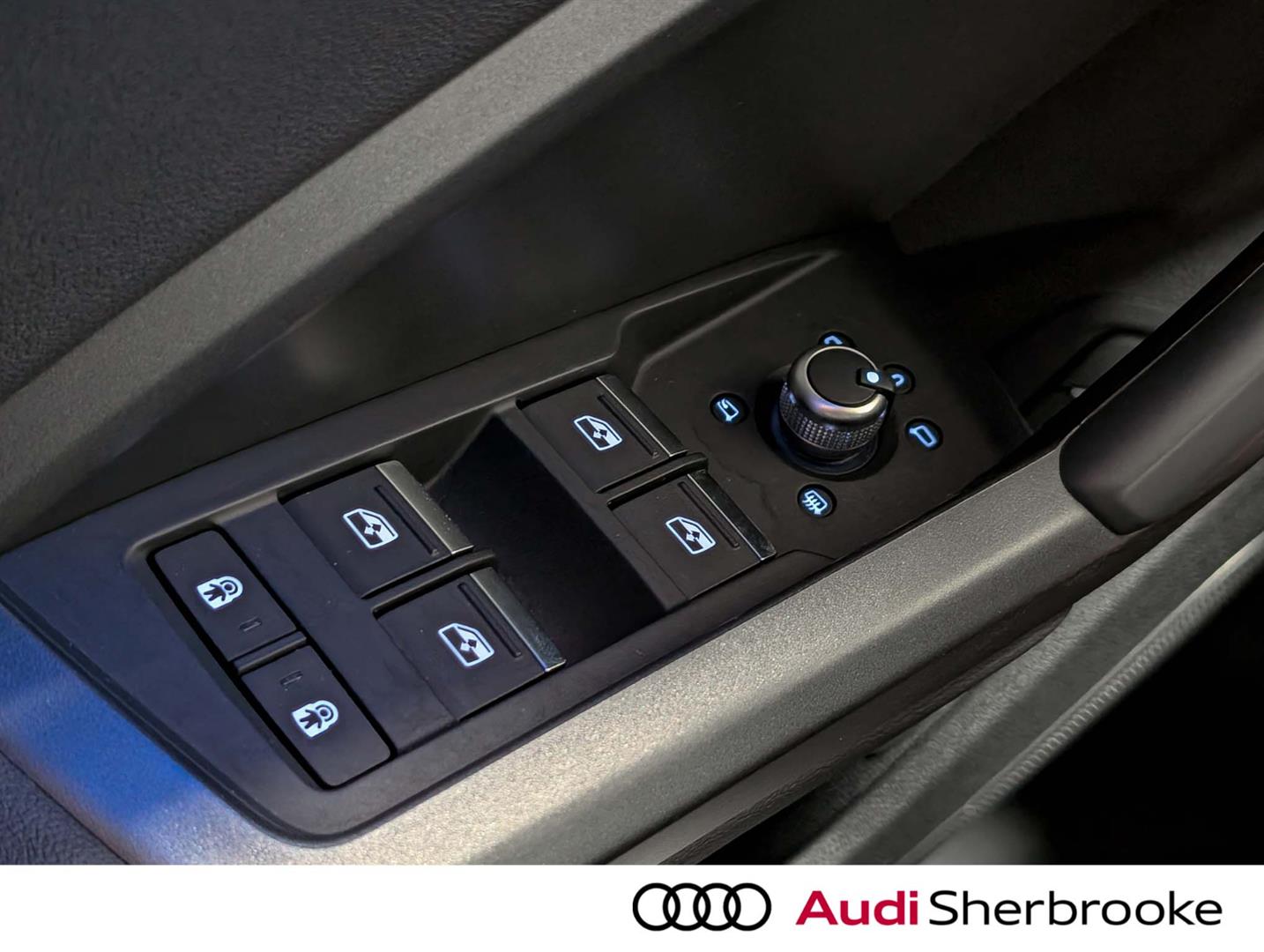 audi Q3 2023 - 24