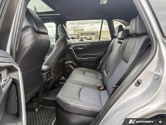 toyota RAV4 2021 - 24