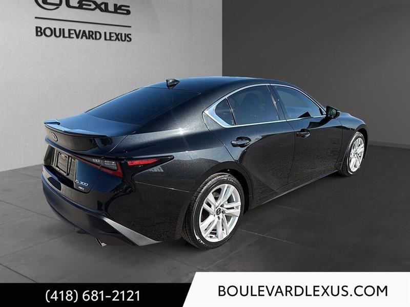 lexus IS 2023 - 4
