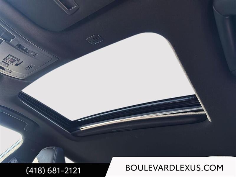 lexus IS 2023 - 11