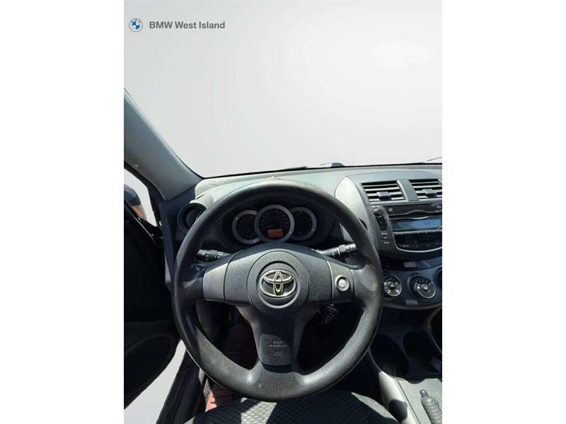 toyota RAV4 2011 - 10