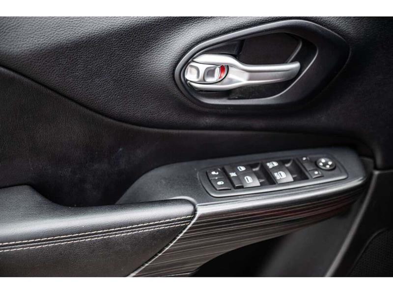 jeep Cherokee 2016 - 15