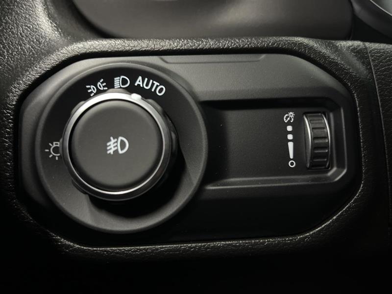 jeep Wrangler 2023 - 13