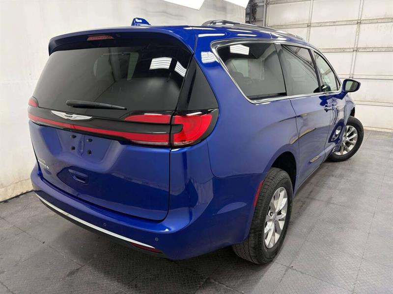 chrysler Pacifica 2021 - 12