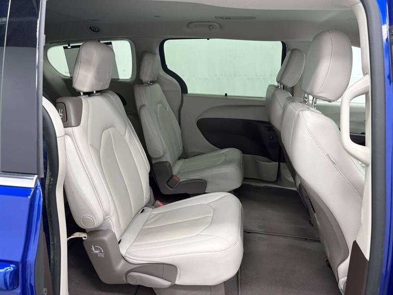 chrysler Pacifica 2021 - 30