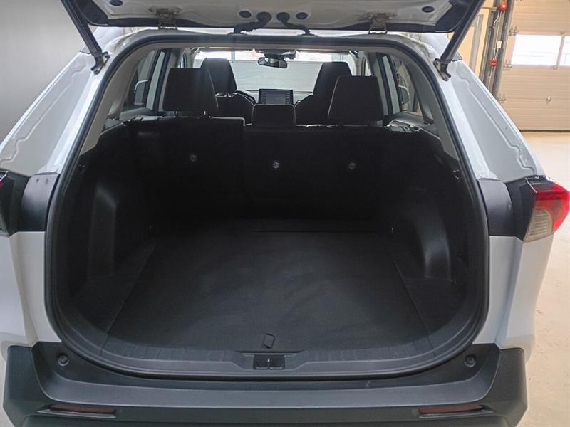 toyota RAV4 2021 - 12