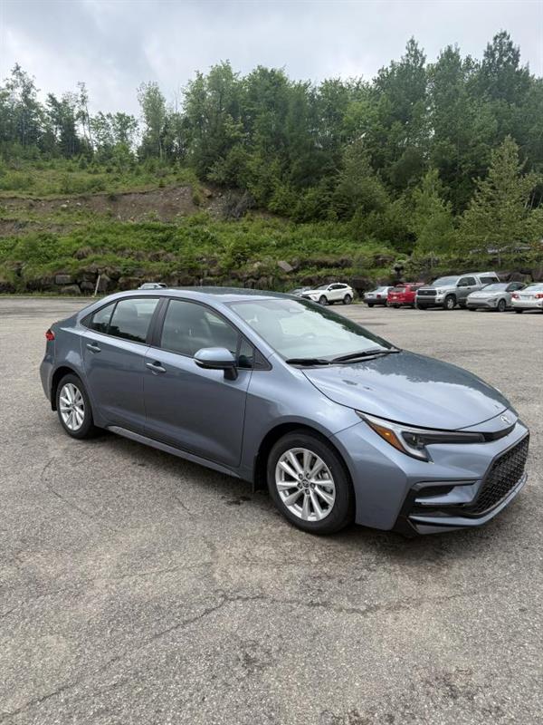 2026 Toyota Corolla SE FWD
